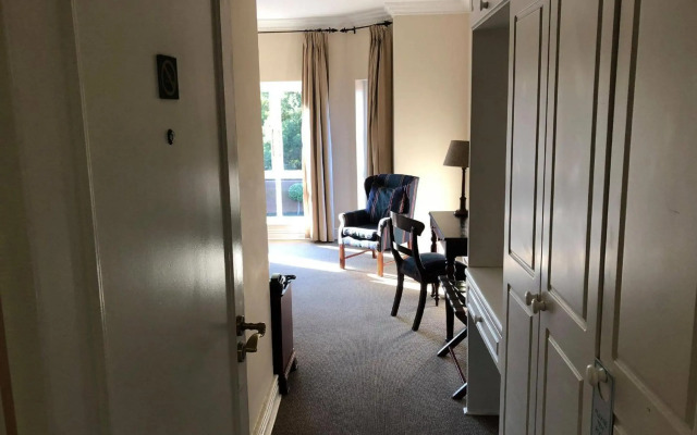 Redlands Hotel