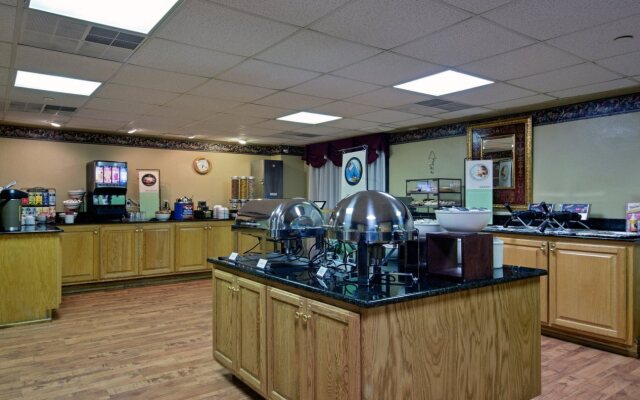 Country Inn & Suites by Radisson, Williamsburg East (Busch Gardens), VA