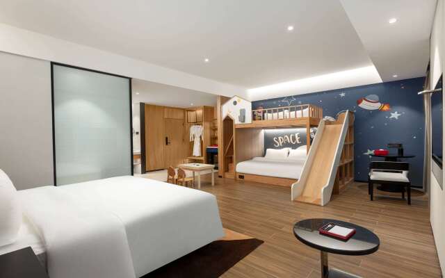 Ramada BY Wyndham Xishuangbanna Jinghong