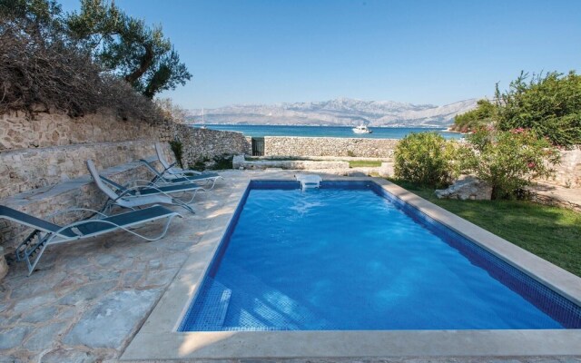 Nice Home in Postira With 2 Bedrooms, Outdoor Swimming Pool and Wifi