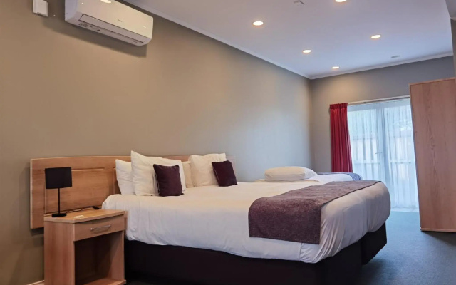 Cornwall Motor Lodge