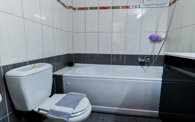 Friendly Flat 1