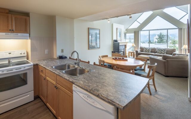 Woodrun Lodge