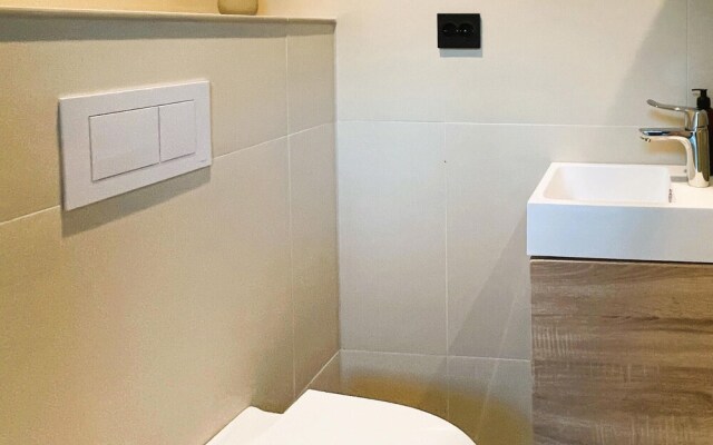 Amazing Home in Farsund With Wifi and 5 Bedrooms