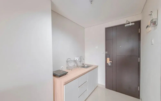 Homey And Relaxing Studio Patraland Amarta Apartment