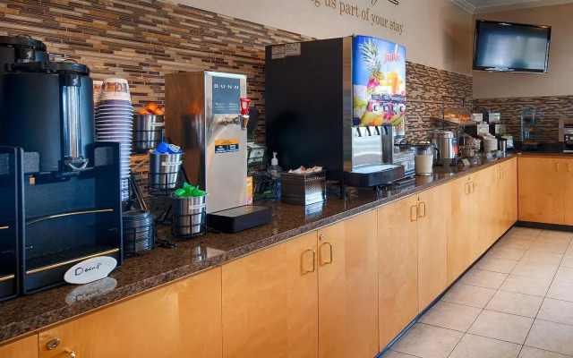 Best Western Thunder Bay Crossroads