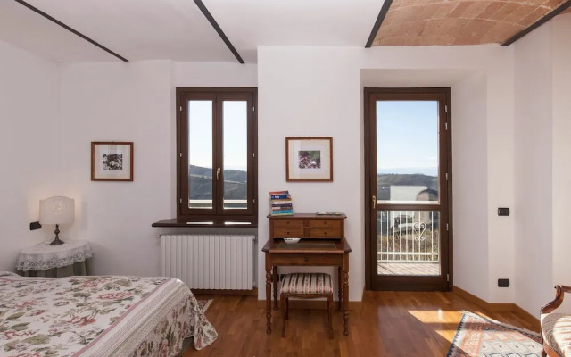 The Grape Pergola House