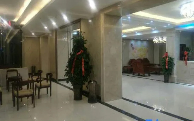 Xinyue Hotel (Urumqi Light Industry College)