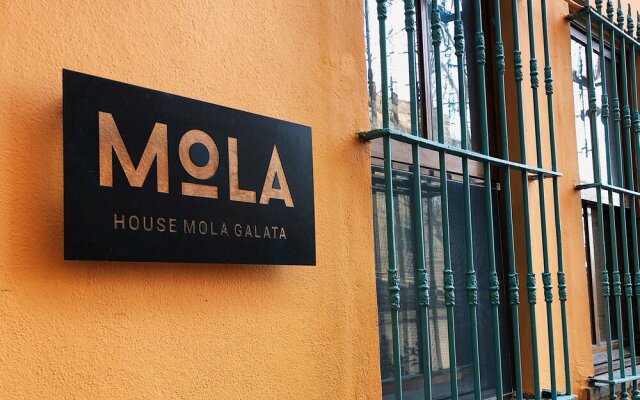 House MOLA Galata