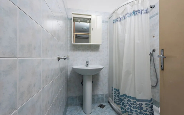 Luminous Flat in Bibione With Garden