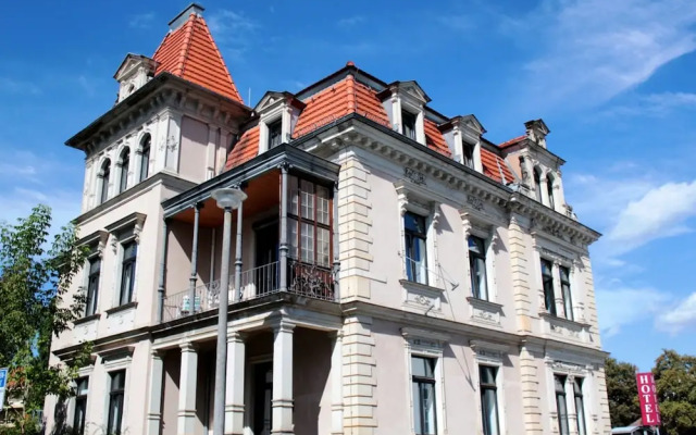 Hotel Villa Kipping – Central Station Dresden