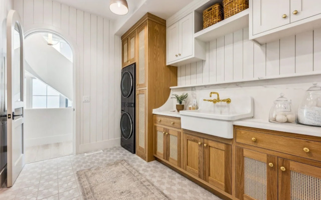 Rosemary 7 Bedroom Home