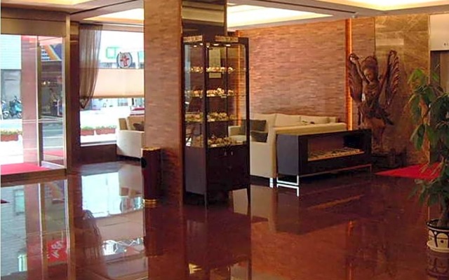 Premier Hotel