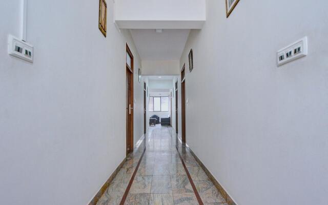 OYO 7897 Status Suites