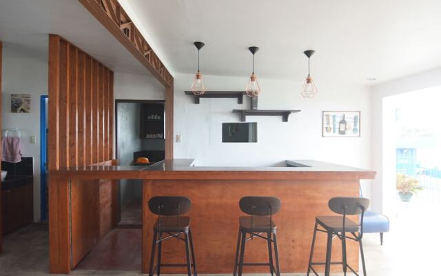 Highway to H Inn - Totolan