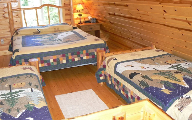 Smoky Bear Ranch Bed & Breakfast & Cabins