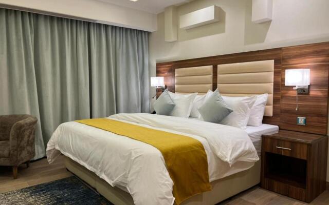 Moments Hotel