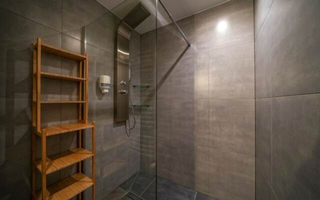 Mountain Shelter Apartments