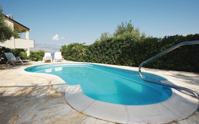 Nice Home in Postira With 5 Bedrooms, Wifi and Outdoor Swimming Pool