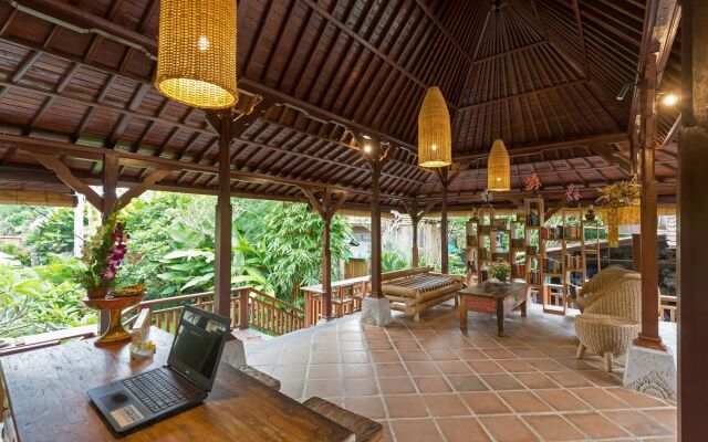 Meruhdani Boutique Hotel Ubud