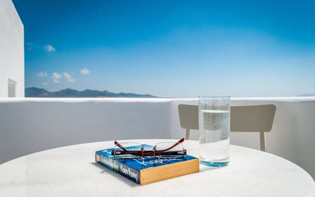 Milos Breeze Boutique Hotel