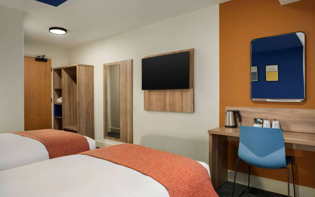 Days Inn by Wyndham Chesterfield Tibshelf