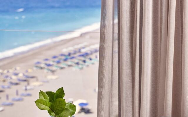 Bellevue On The Beach Suites