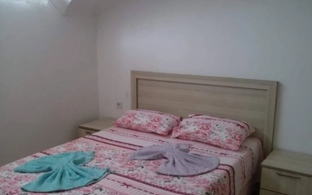 Paddys Apartments, Hisarönü