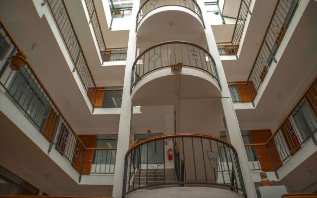 Hotel Del Prado Hometown
