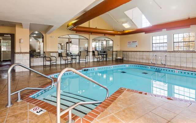 Best Western Plus Tulsa Inn & Suites