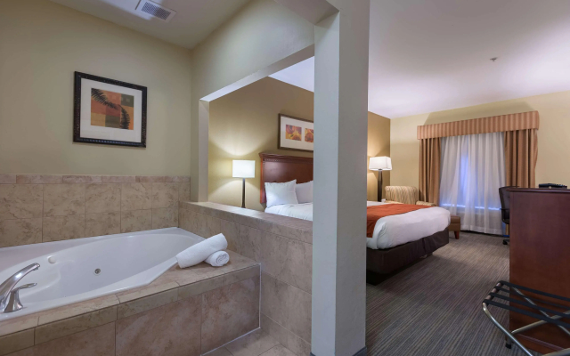 Country Inn and Suites San Marcos
