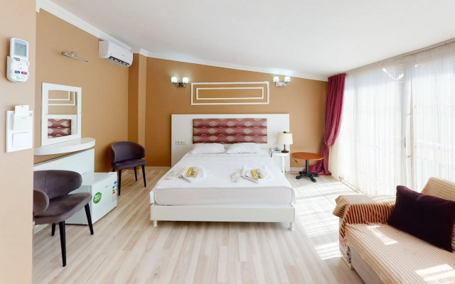 The Wolf Hotel