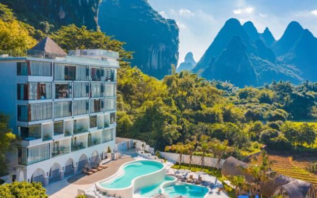 Jila Resort Hotel