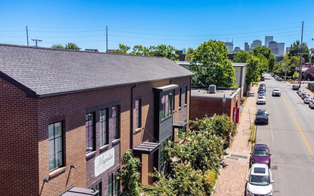 The Magnolia 9 by Avantstay Downtown Balcony