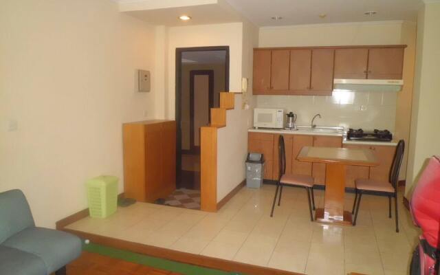 Shinju Apartment