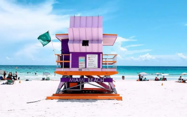 Your Miami Base With Free Parking