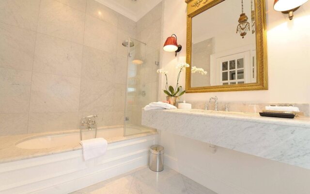 JVR108 Luxury Guesthouse