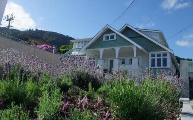 Picton House B&B and Motel