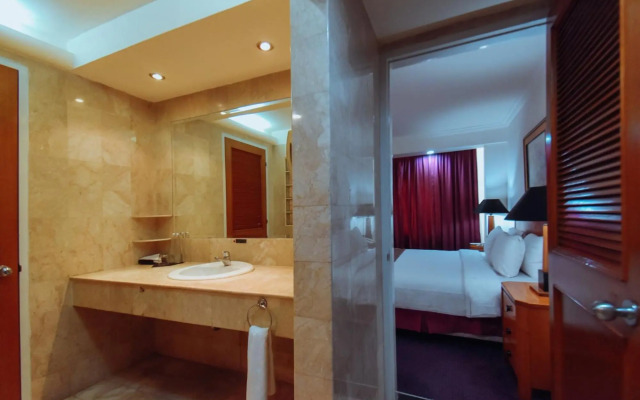 Surabaya Suite Hotel
