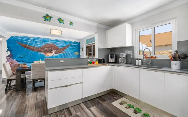 3br2ba Great Location Private Pool Amenities