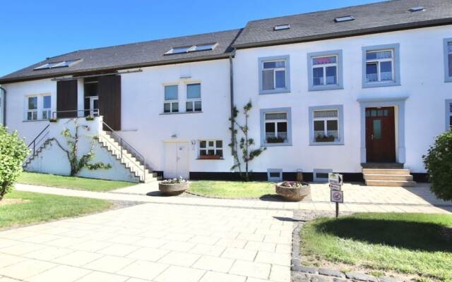 Sprawling Holiday Home in Bënzelt with Garden near Belgium