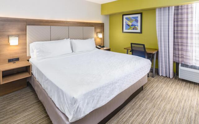 Holiday Inn Express Southington by IHG