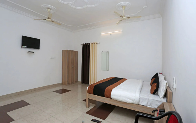 Hotel A R Inn 1 By OYO Rooms
