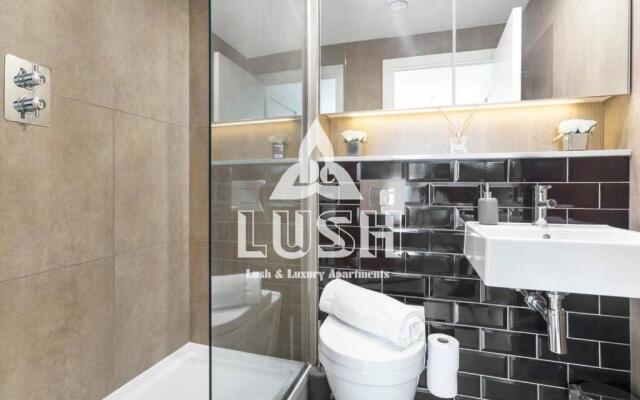Modern, Stylish PENTHOUSE Apartment next to Wembley Stadium!