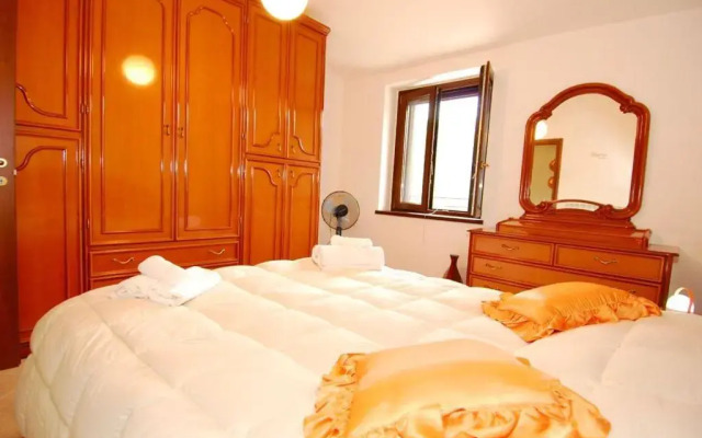 Umbrian Hills Flat - Free Parking & Garden