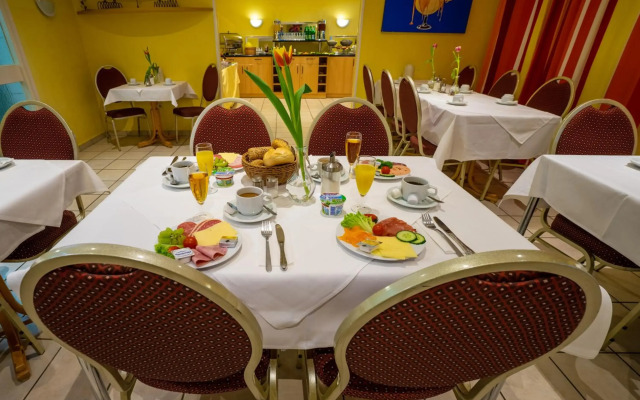 Confour Hotel