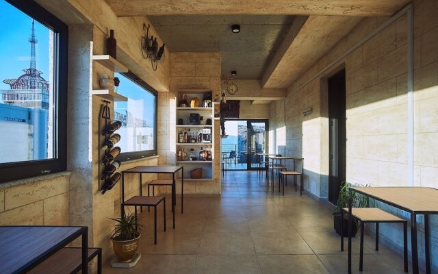 Green Floor Apartments