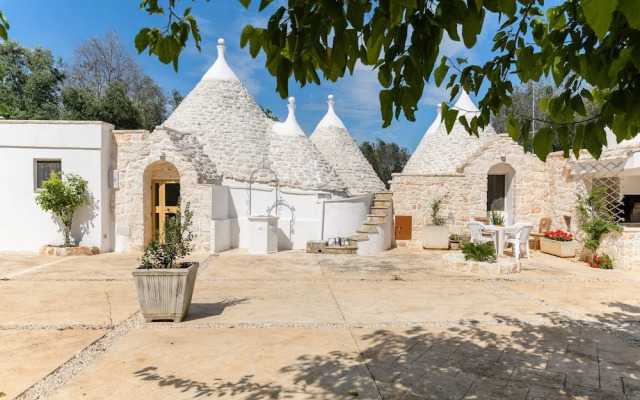 Trulli Isabella by Wonderful Italy