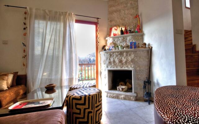 Lania Royal Oak Villa