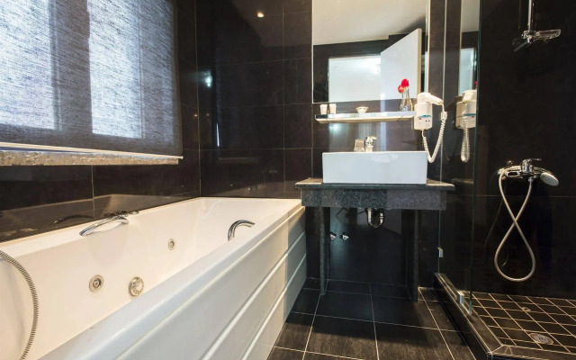 Hotel Amfithea